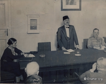1920 - Emir Shakib Arslan addressing group of unidentified officers - No date, no place, no occasion identified